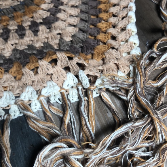 NWOT gorgeous Flook poncho top - Picture 7 of 14